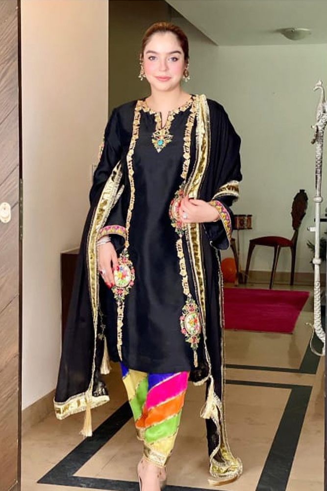 RAW SILK SUIT WITH CHIFFON DUPATTA