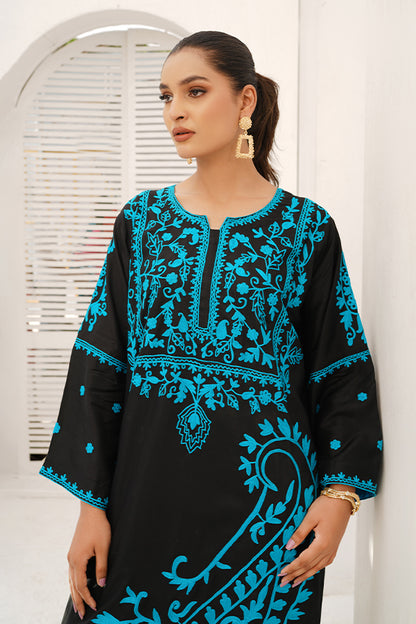 Noir Paisley