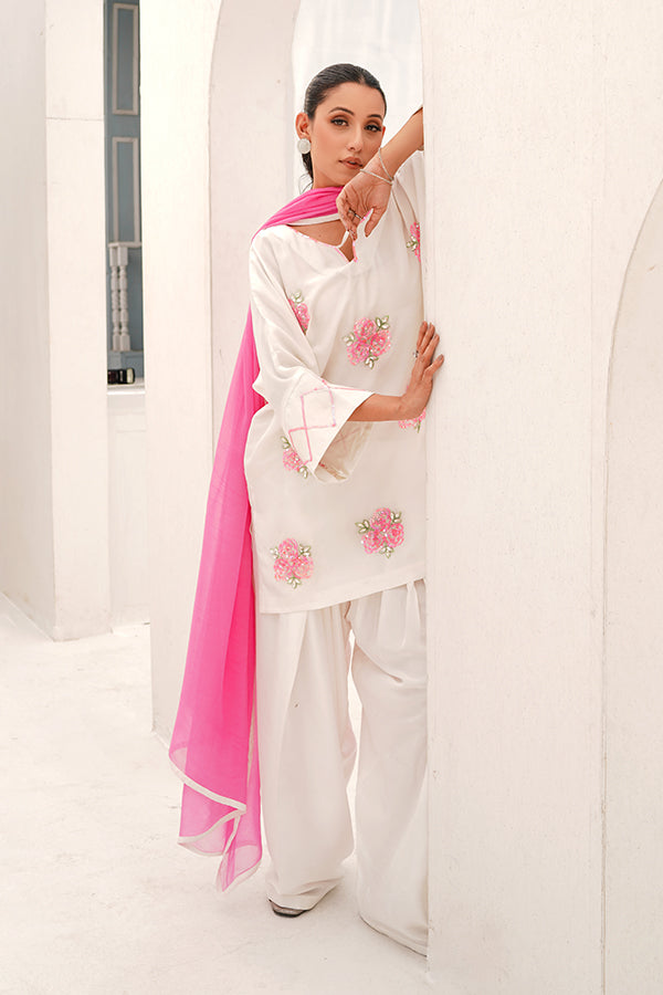 Rose world ivory