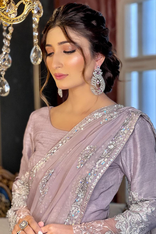 Elira Mauve